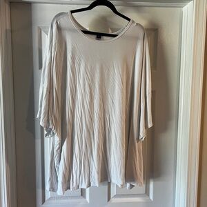 2 new old navy plus size shirts